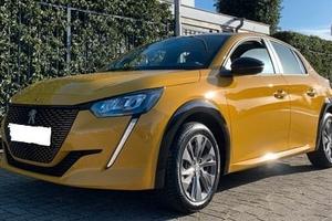 Peugeot e-208 anno 2021 km 59000 in garanzia 