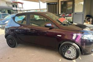 Lancia Ypsilon 1.2 69 CV 5 porte Platinum
