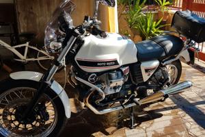 MOTO GUZZI V7 CLASSIC