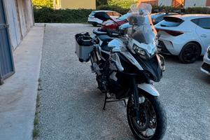 Benelli TRK 502x