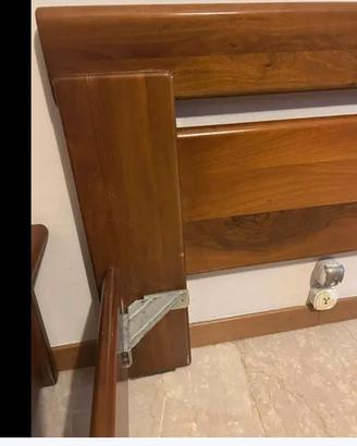 Letto ,madia ,specchio ,e mobile ingresso