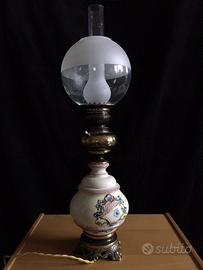 Lume lampada stile antico a petrolio