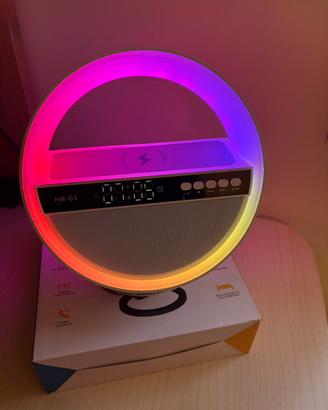 Lampada LED con radio/bluetooth/ricarica wireless