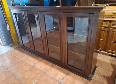 vetrina in arte povera