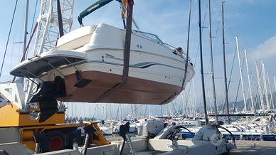 Barca semicabinato Chaparral Signature 240