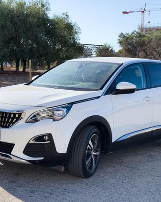 Peugeot 3008 Allure 130cv ET8