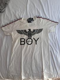 t-shirt boy