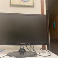 TV Samsung 22” LED