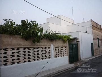 Adelfia villa indipendente bifamiliare giardino