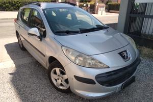 Peugeot 207 1.6 HDi 90CV SW XS Ciel xneopatentati