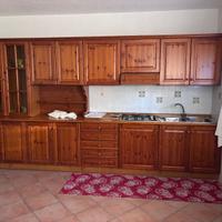 Cucina in legno massiccio