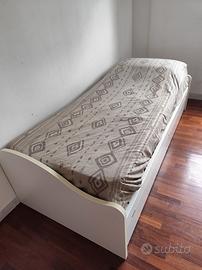 Letto con rete extra e materasso 