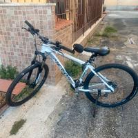 Morada 200 Mountain bike