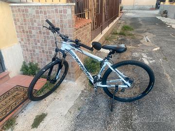 Morada 200 Mountain bike