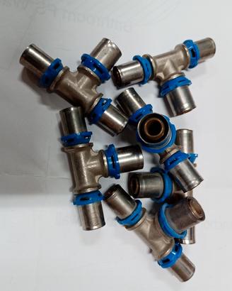 raccordi a T 16x18x16 x  tubo multistrato a press