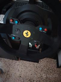Volante Trustmaster T300RS Ferrari. col frizione