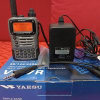 YAESU VX-7R