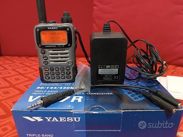 YAESU VX-7R