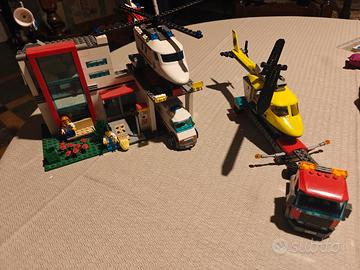 lego city set Ospedale  trasporto elicottero