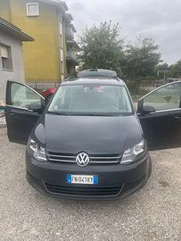 Auto VOLKSWAGEN Sharan