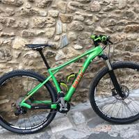 Mountain Bike Front 29 carbonio