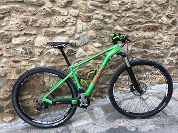 Mountain Bike Front 29 carbonio