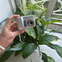 Nikon coolpix l3 con memory card