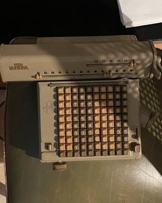 Calcolatrice meccanica Numeria Lagomarsino