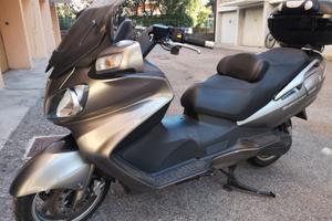 Scooter Burgman 650 Suzuki Executive