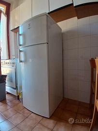 Frigorifero Electrolux Rex con congelatore