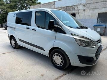 Ford Transit Custom 6 posti con coibentazione