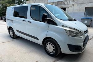 Ford Transit Custom 6 posti con coibentazione