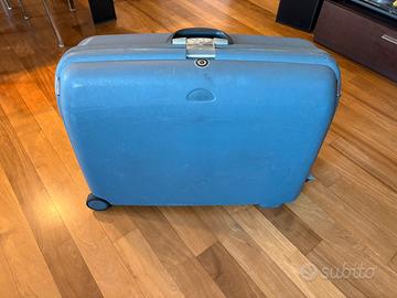 Valigia rigida Samsonite due ruote