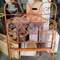 letto antico in ferro