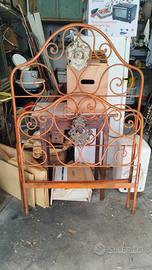 letto antico in ferro