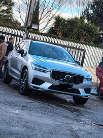 Volvo XC60 B4 (d) AWD Geartronic R-design