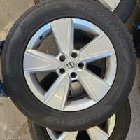 cerchi 17 volvo con gomme invernali al 70%