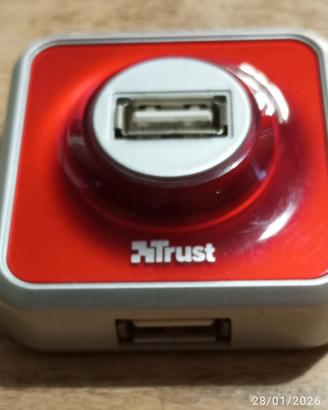4 porte USB 