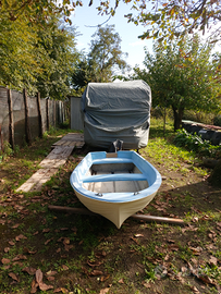 Barca in vetroresina 3.10cm.con con motore