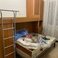 armadio con letto a castello