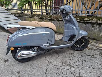 PROMO SCOOTER KEEWAY ISKIA 125cc GREY