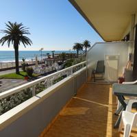 Bilocale fronte mare con terrazzo aprile maggio