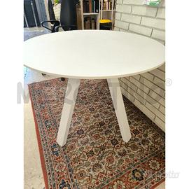 TAVOLO ROTONDO GAMBE IN METALLO BIANCO