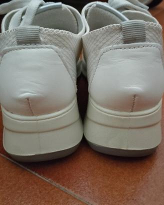Scarpe nota marca avorio chiaro 37