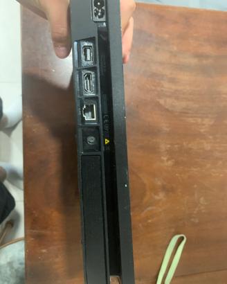 Ps4 silm + 8 giochi GTA V/horizon/Fifa 18 / Cod
