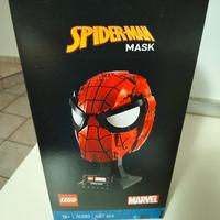 lego casco spiderman 