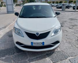 Lancia Ypsilon 1.2 69 CV 5 porte GPL Neopatentati