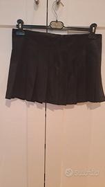 Minigonna Nera a Pieghe