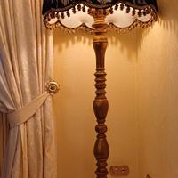 Piantana antiquariato