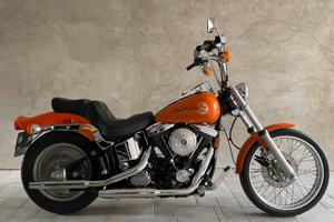 Harley Davidson Softail Custom Orange Mandarin